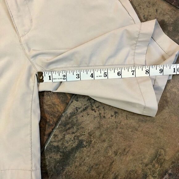 Old Navy Boys Khaki Adjustable Shorts Size 12 - Picture 4 of 11